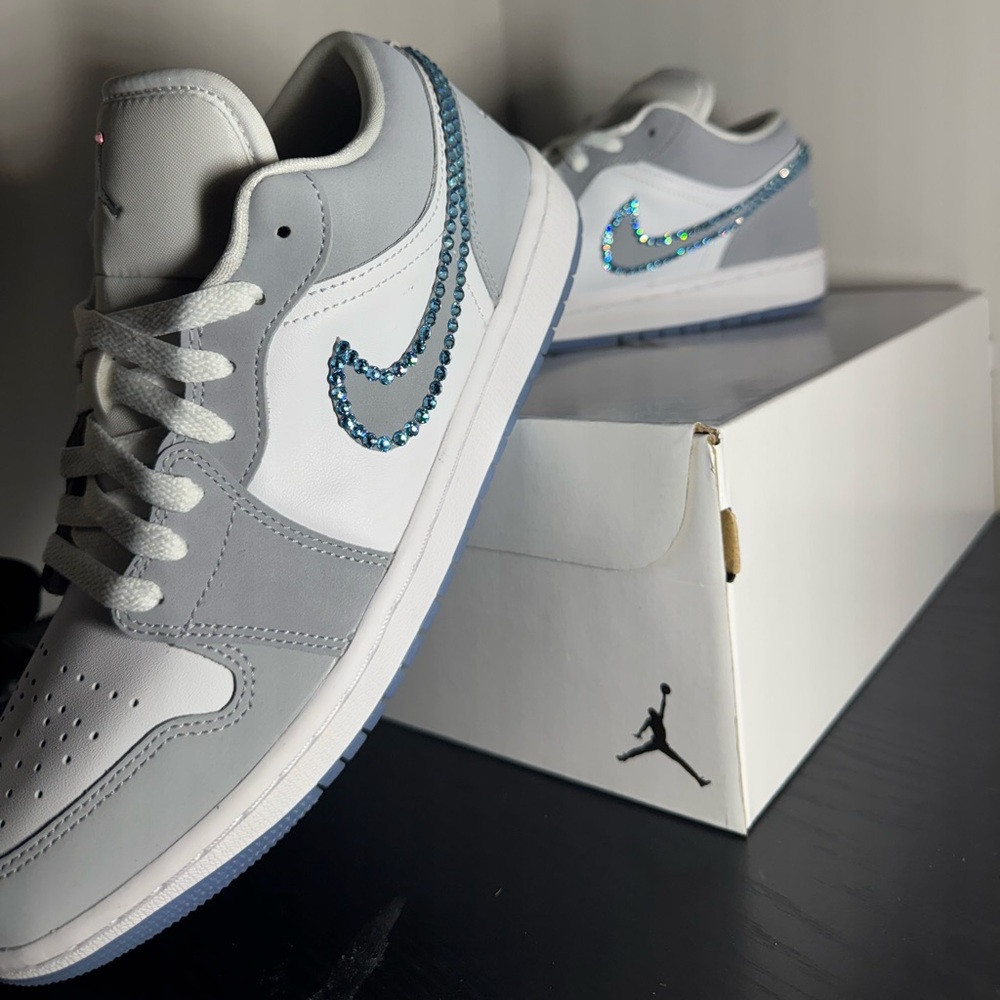 Custom Swarovski Air Jordan 1 Low